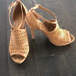 BCBG heels